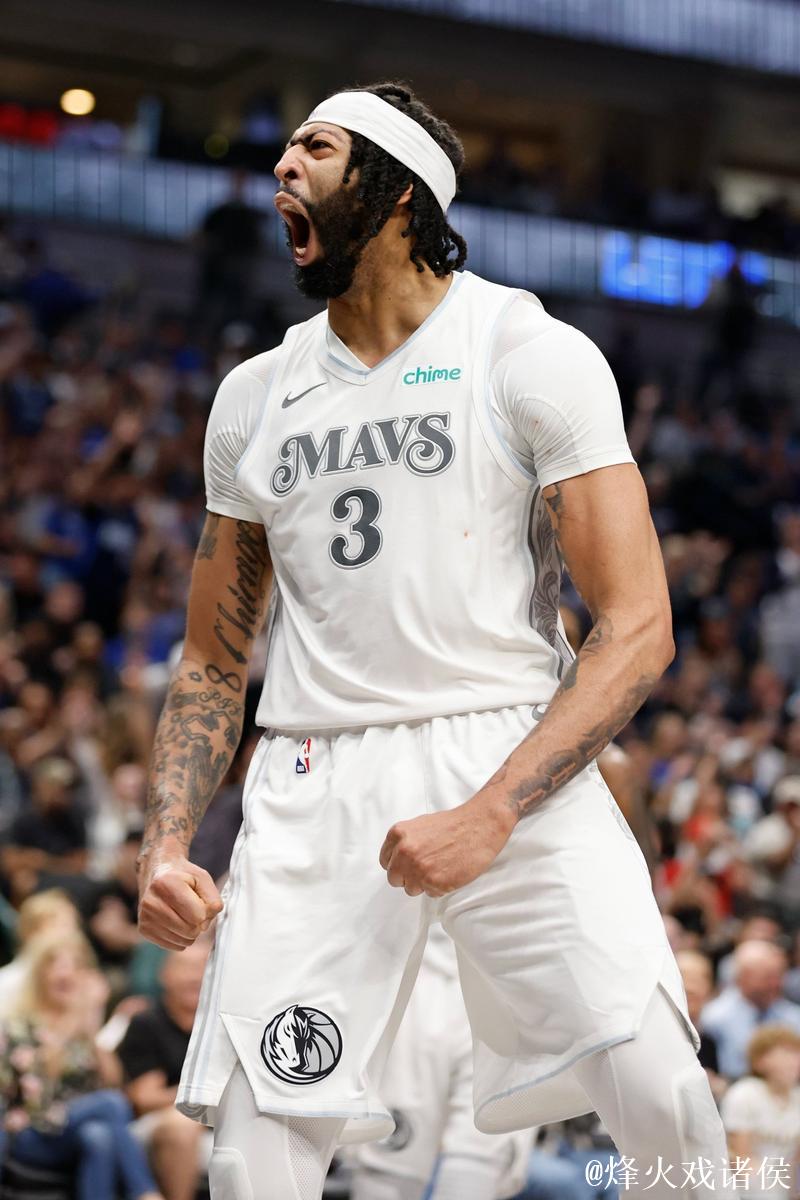 独行侠官方:安东尼-戴维斯因左小腿挫伤将缺席与爵士的比赛 独行侠官方:安东尼-戴维斯因左小腿挫伤将缺席与爵士的比赛